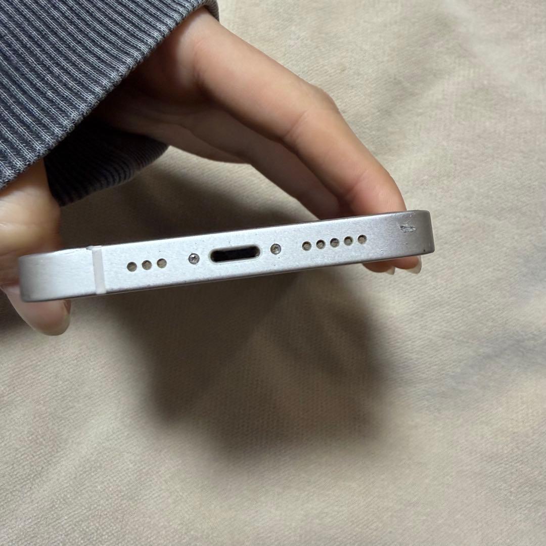 iPhone13 128gbスターライト