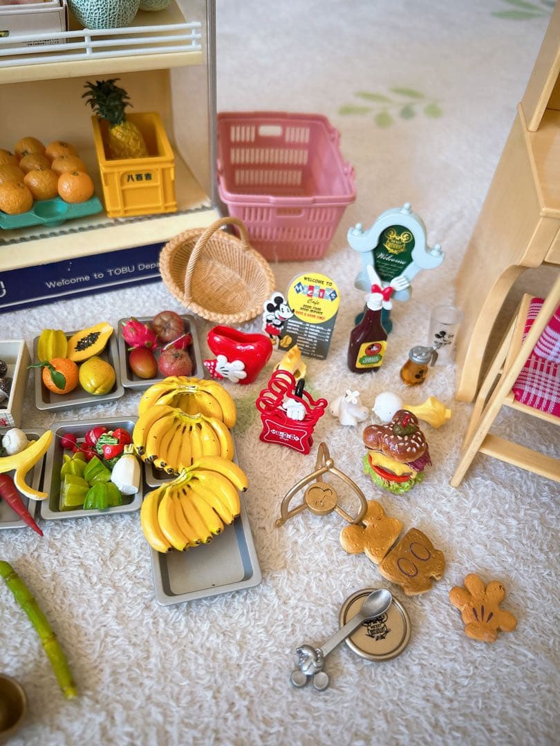 リーメント　流し台　勉強机　ケーキショーケースなど