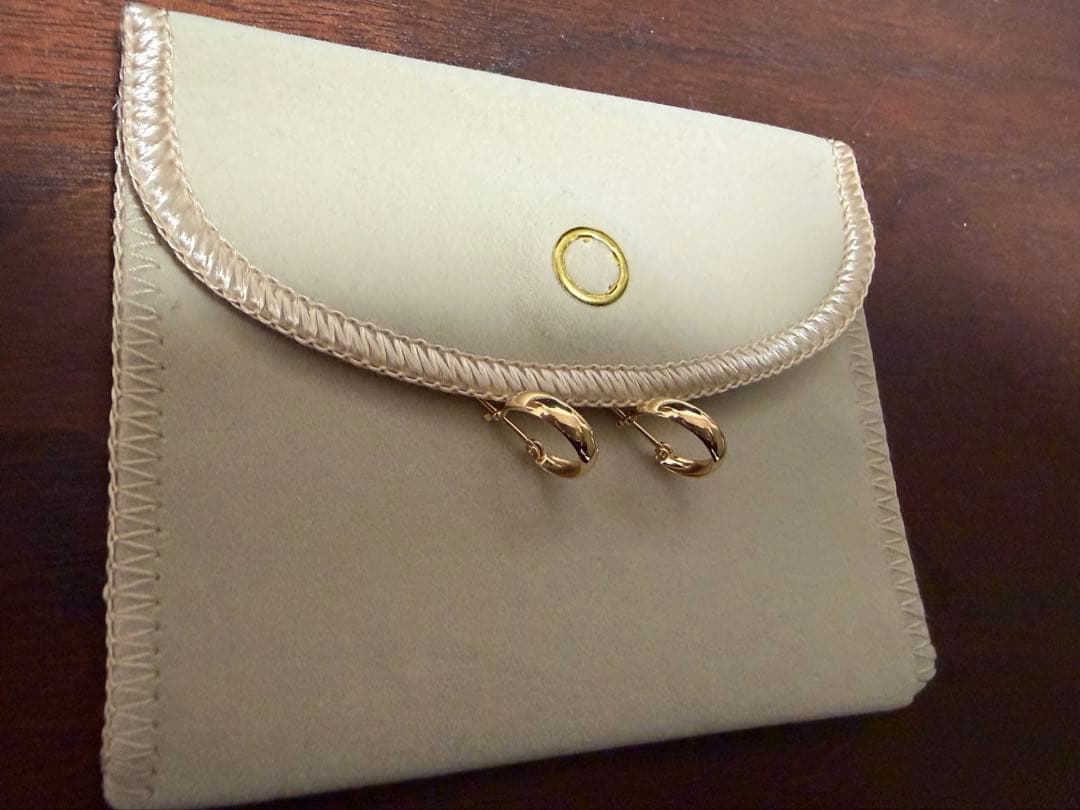 18金　3×10㎜　ミニフープピアス イエローゴールド K18