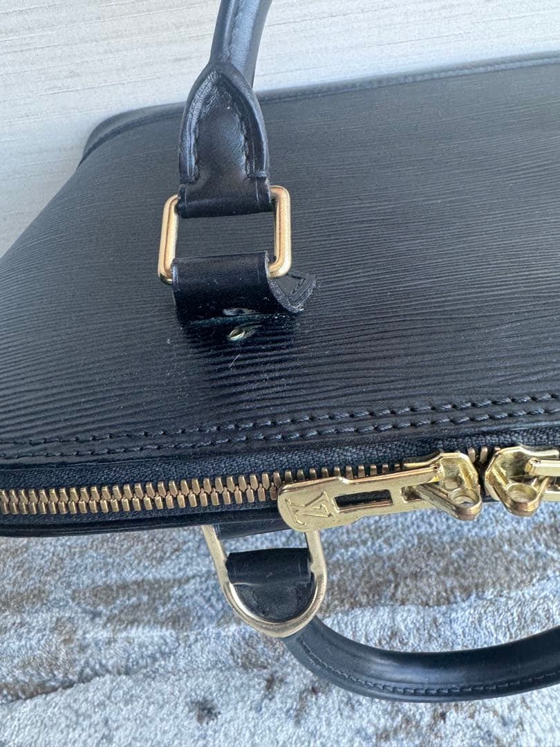 【訳あり】LOUIS VUITTON エピ アルマ ハンドバッグ ブラック