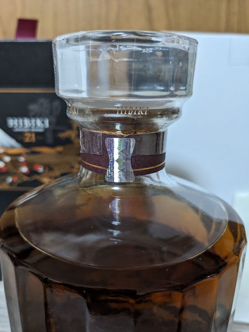 サントリ－響21年 意匠ボトル（花鳥風月）