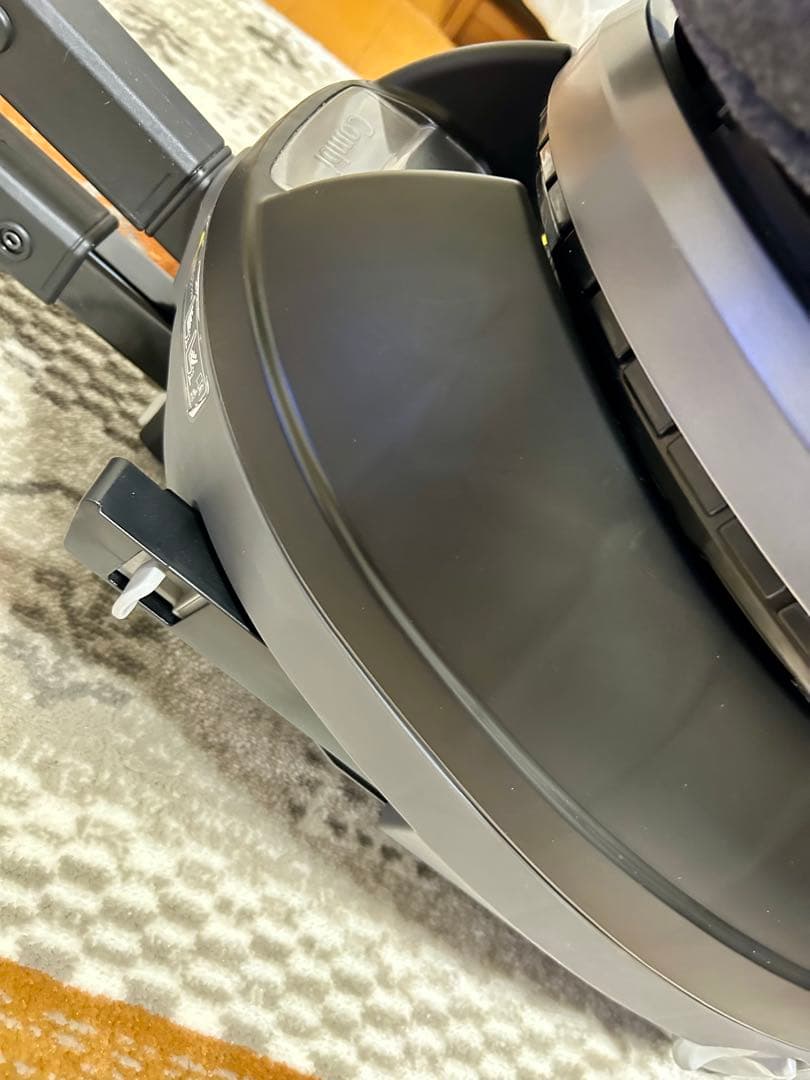 美品 コンビ クルムーヴスマートISOFIX エッグショック　JL‐540