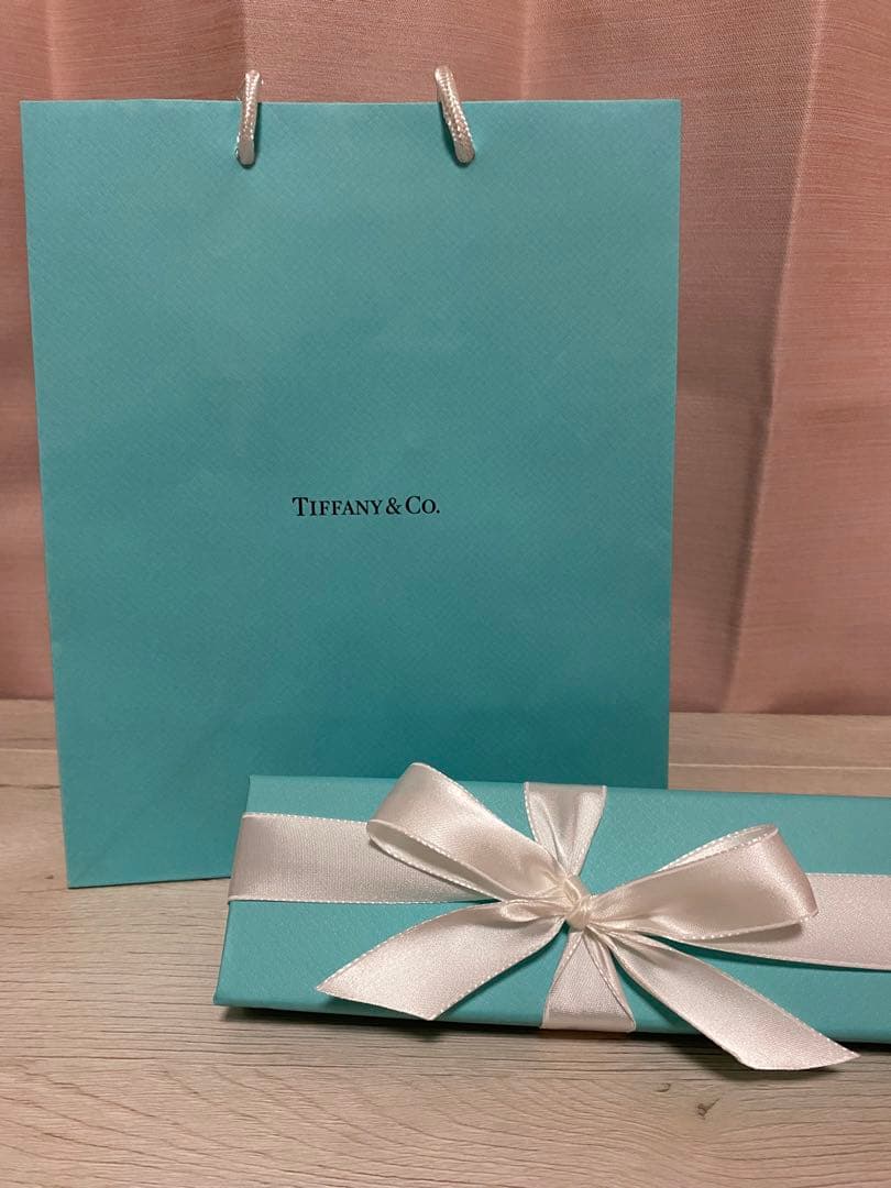Tiffany& Co. ボールペン 赤