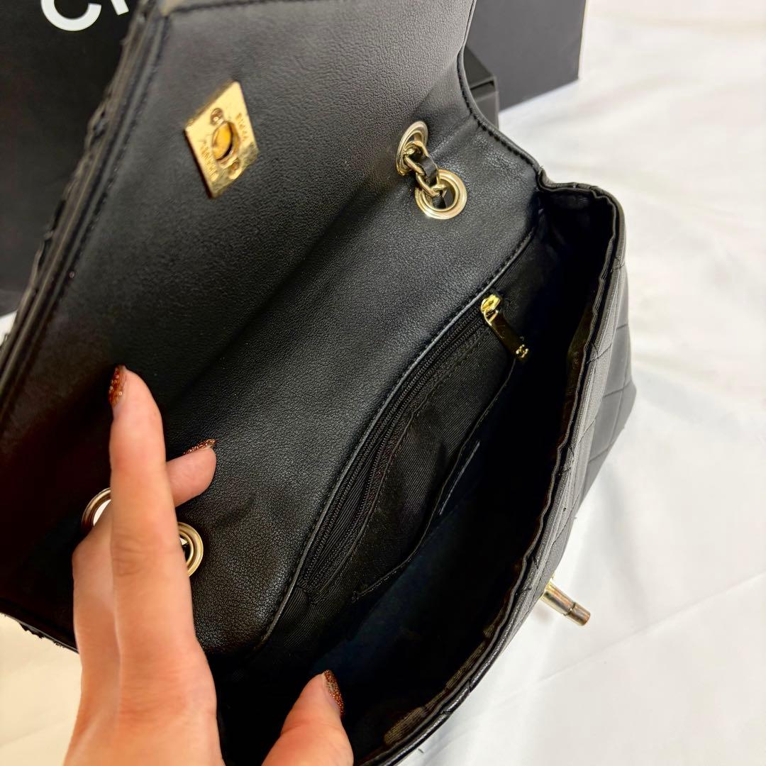 CHANEL ショルダーバッグ ノベルティ 訳あり