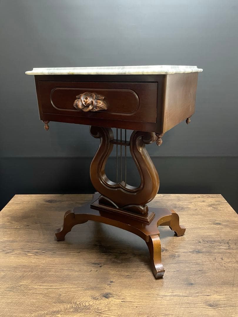 イタリア製　大理石　ハープ　サイドテーブル