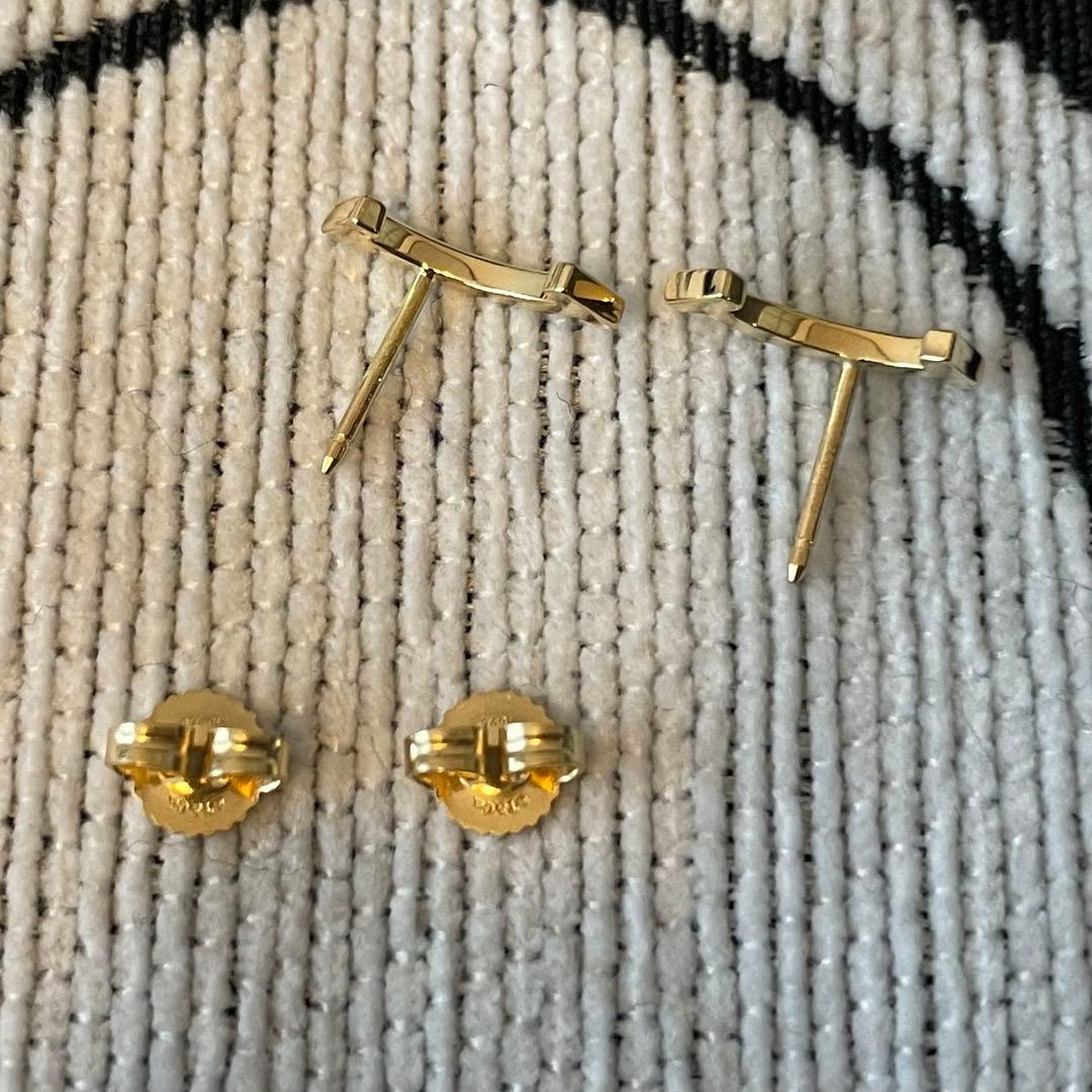 ティファニー　Tスマイル　ミニピアス　Tiffany ティースマイル　ミニピアス