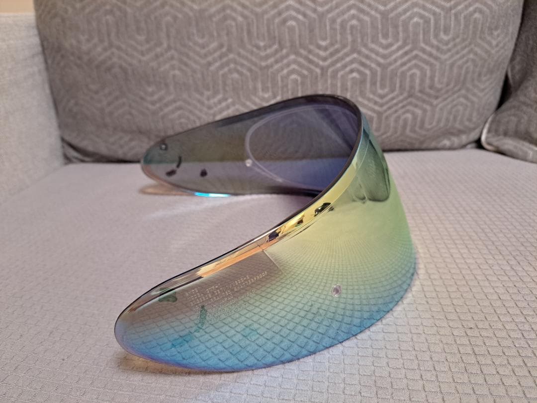 SHOEI Z-7 エクイート