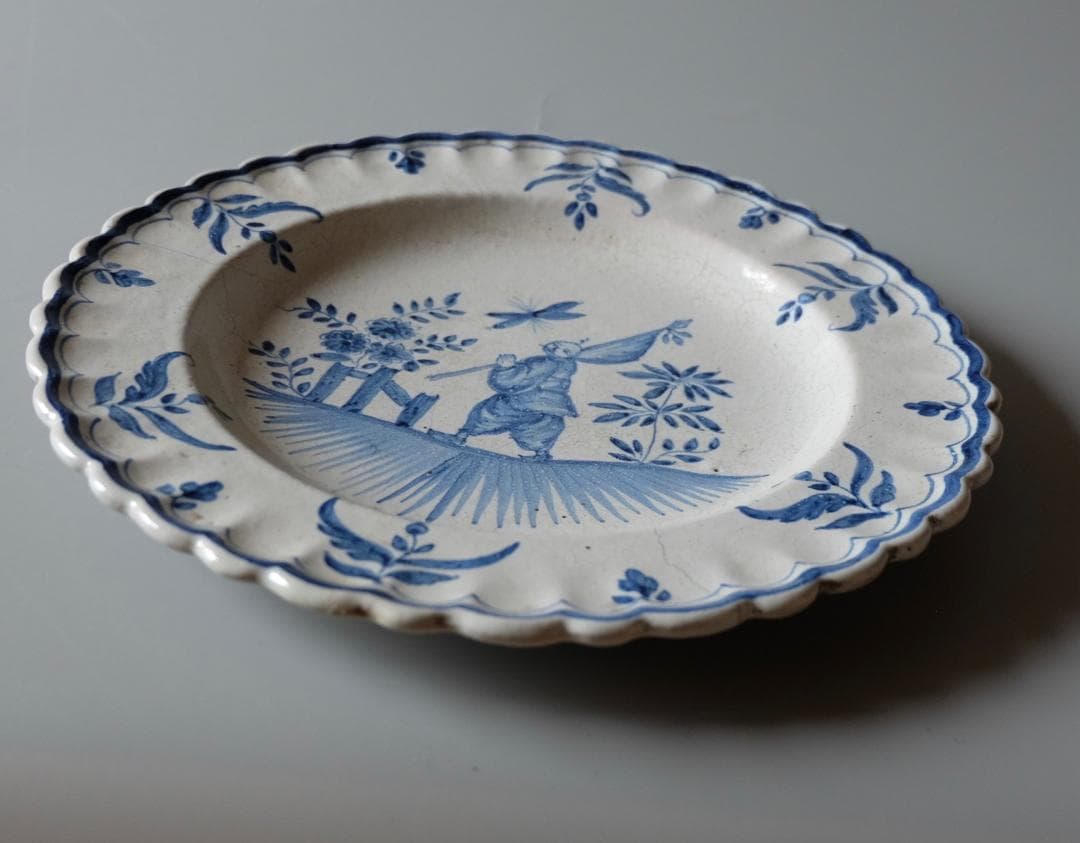 ☆☆フランスの輪花の皿：シノワズリー中国人の絵　19世紀