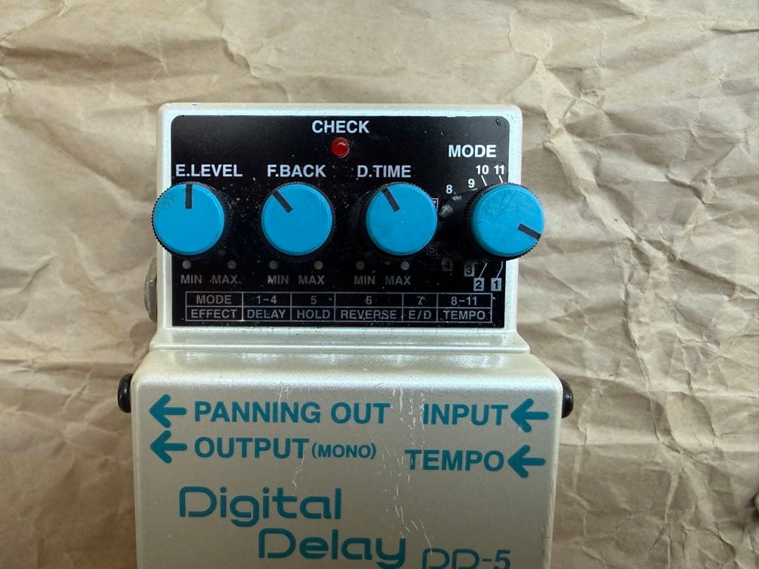 BOSS DD-5 Digital Delay 取説、外箱付き