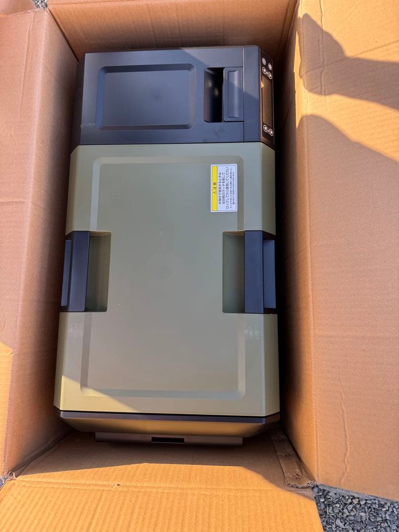 新品破格Makita CW004GZQ 冷温庫 40V マキタ