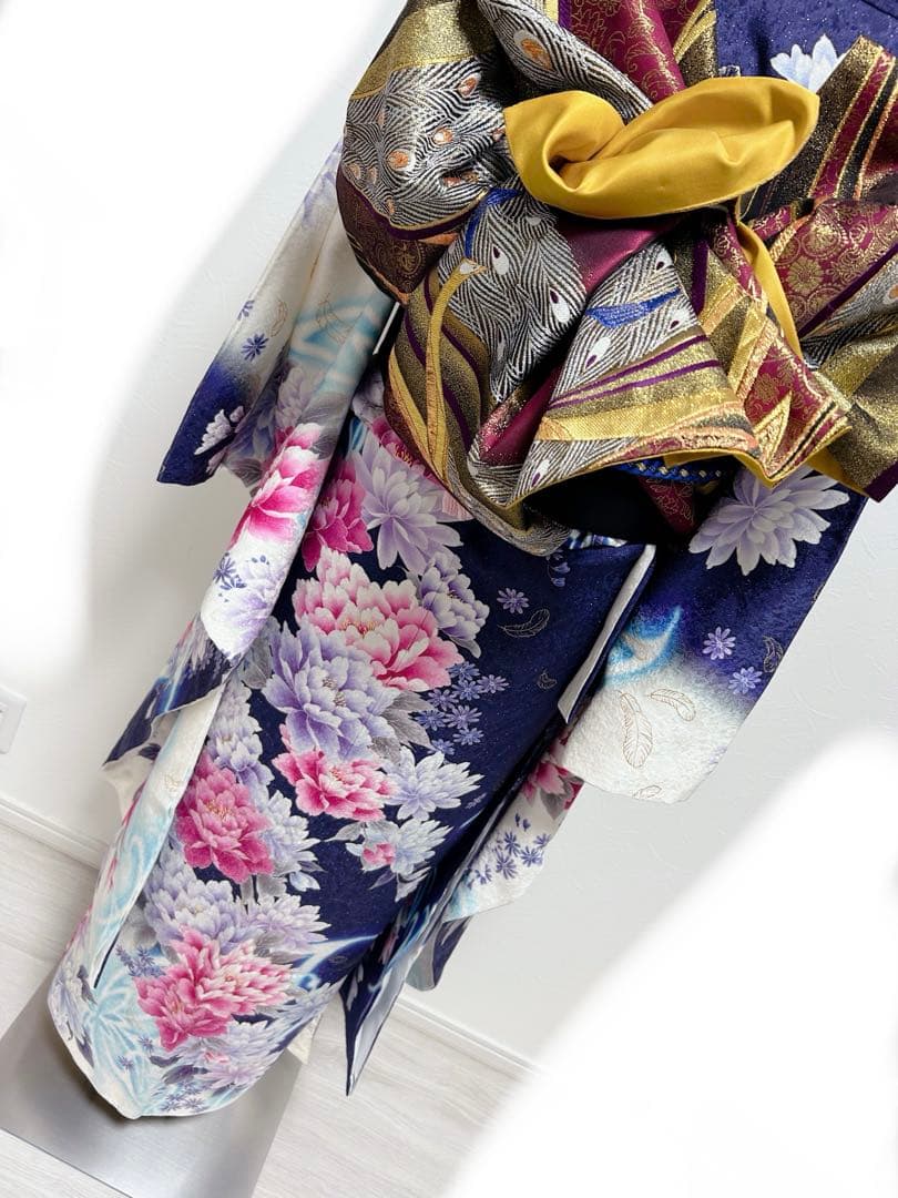 未使用品に近い　振袖セット　牡丹　豪華　金彩　金刺繍　振袖フルセットお探しの方！
