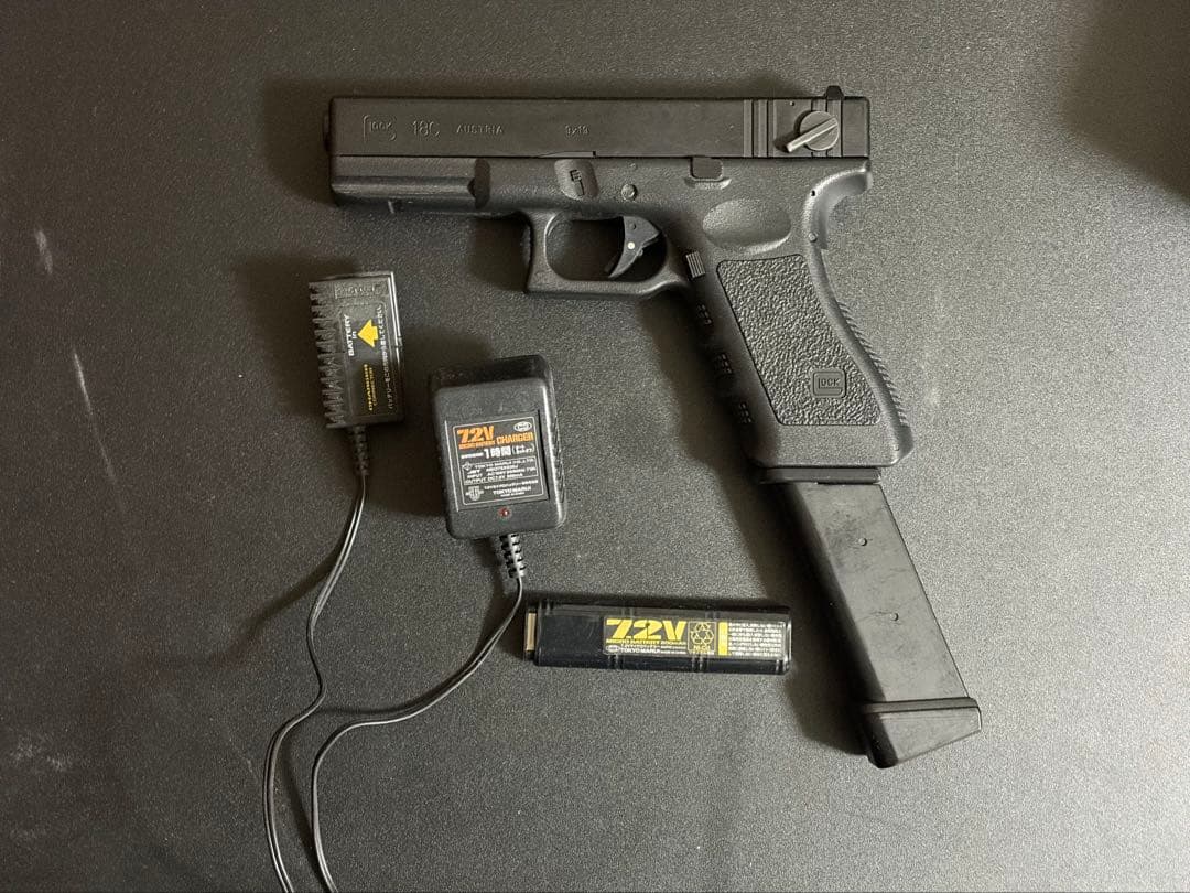 東京マルイ　電動ガン　グロック18c