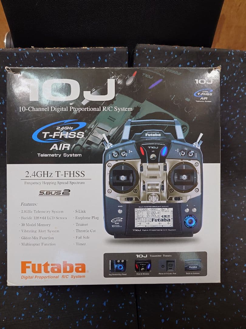 フタバ FUTABA 10J 2.4GHZ T-FHSS プロポ　飛行機用