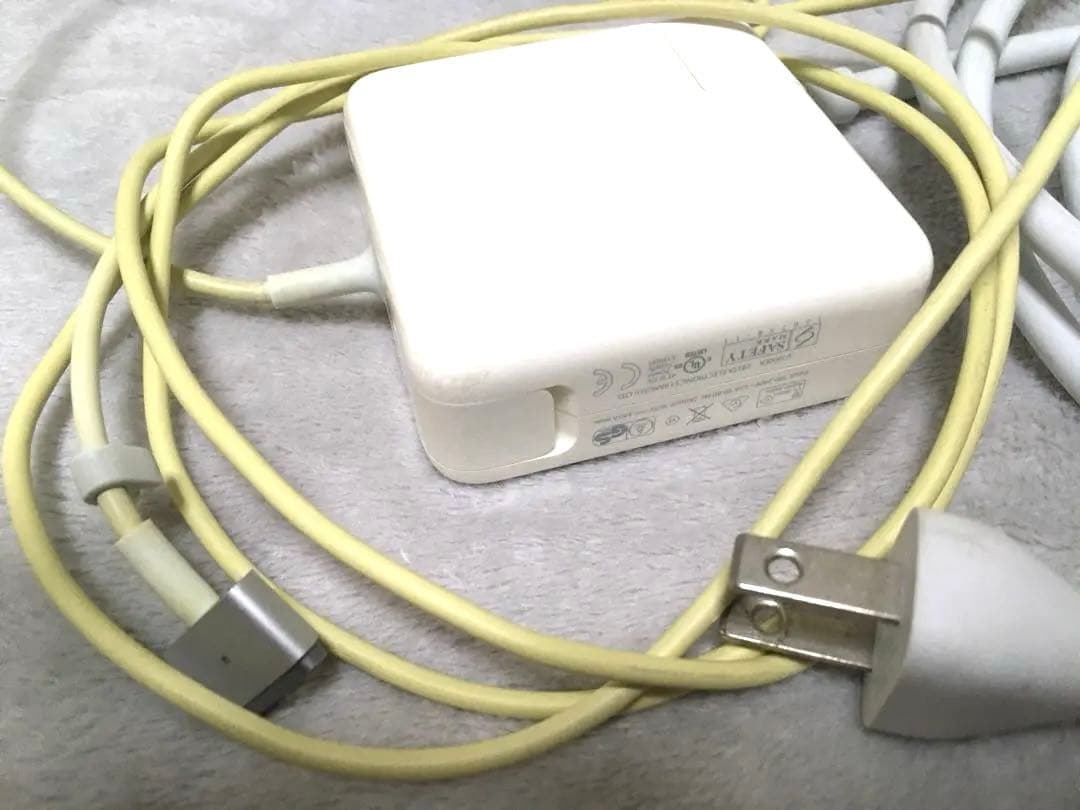 【ジャンク】MacBook Pro 13インチ/充電器付き