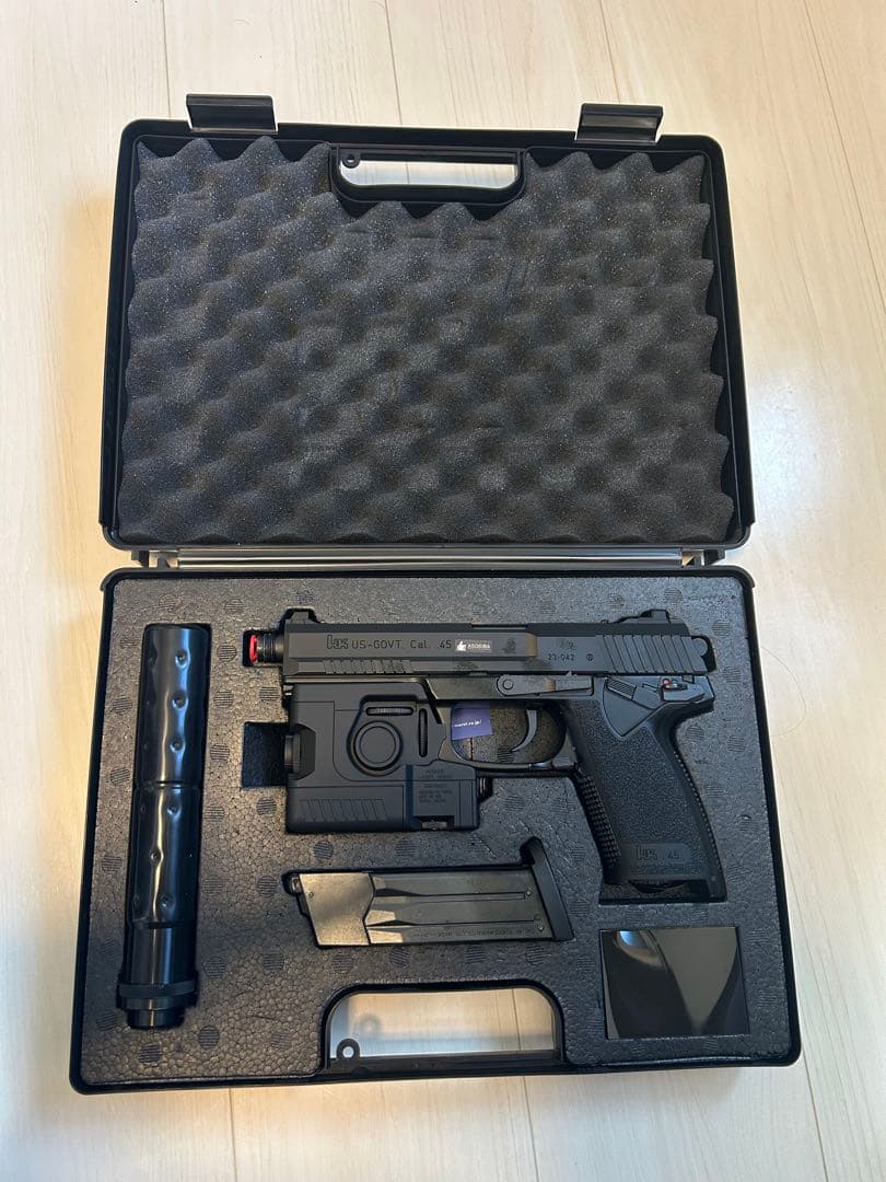 【SALE！！】【東京マルイ】SOCOM MK23 サイレンサー付き