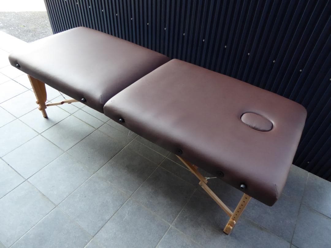 美品　SEVEN BEAUTY 折りたたみ　エステベッド　マッサージベッド