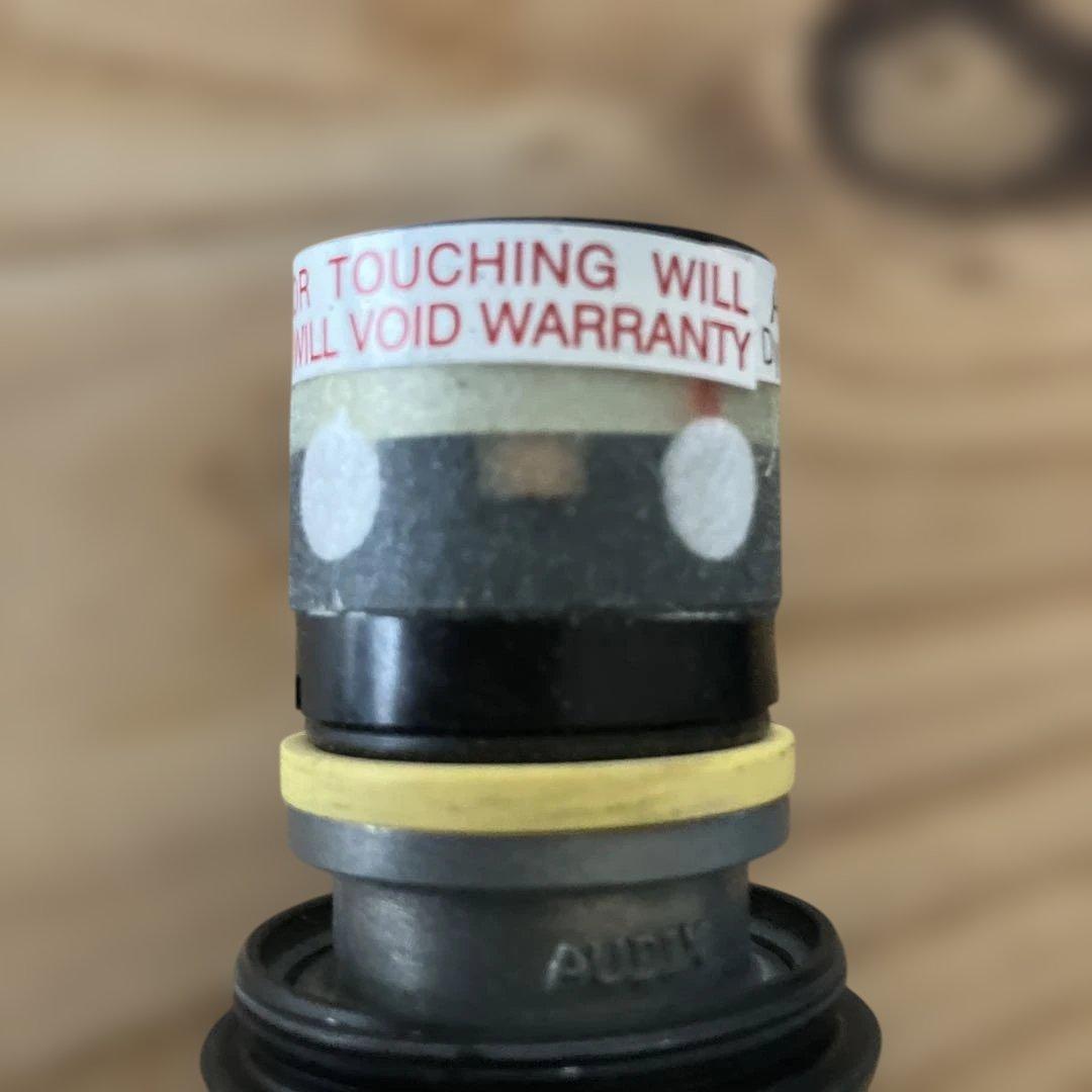 AUDIX OM-7 ボーカル用マイク ホルダー・ケース付