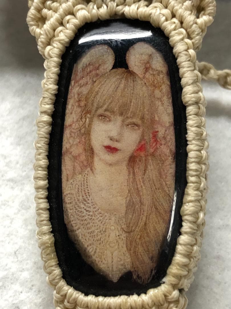 マクラメ編みアート＃010『右手の龍と左手の獅子』＆『マリアの心臓』