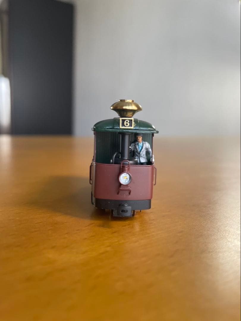 HOゲージ 鉄道模型 運転士フィギュア付き