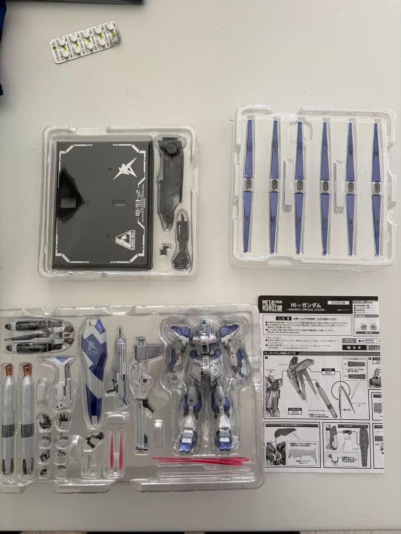 LROBOT魂 Hi-νガンダムAMURO’s とレジェンドガンダム