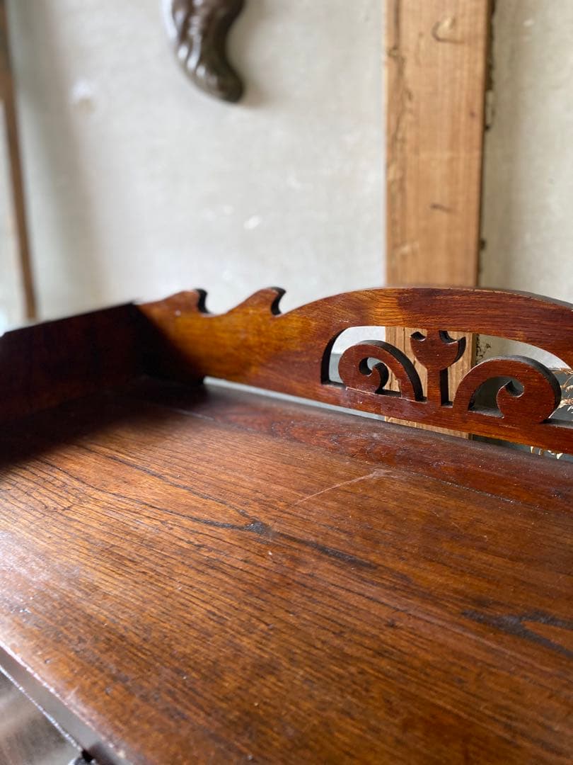 ビンテージ  ラウンドガラスのキャビネット ※ 送料込みに変更します