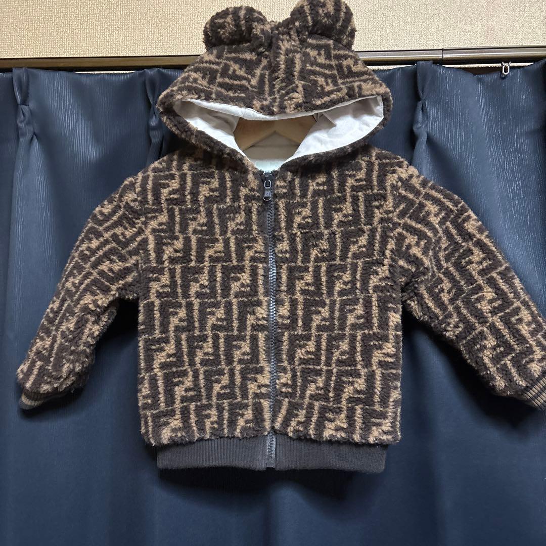 フェンディフリースアウター 動物耳付き