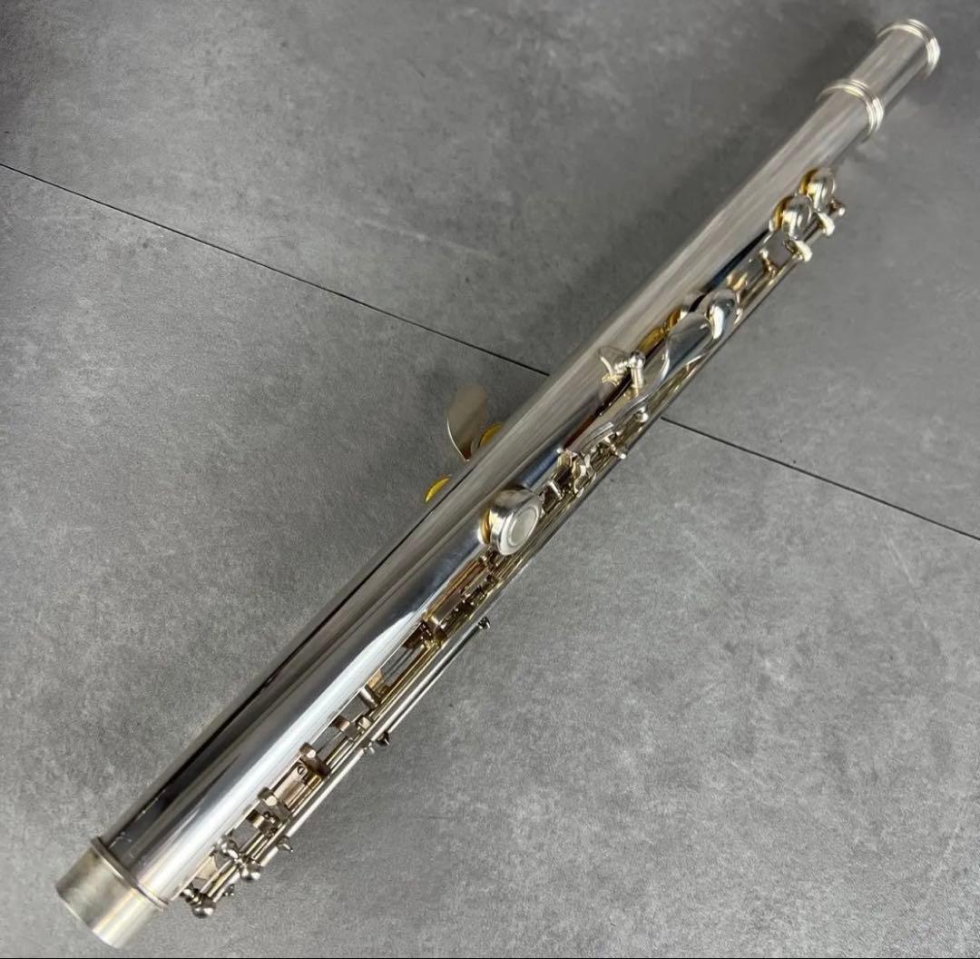 値下げいたしました！フルート YAMAHA YFL411 ケース付き