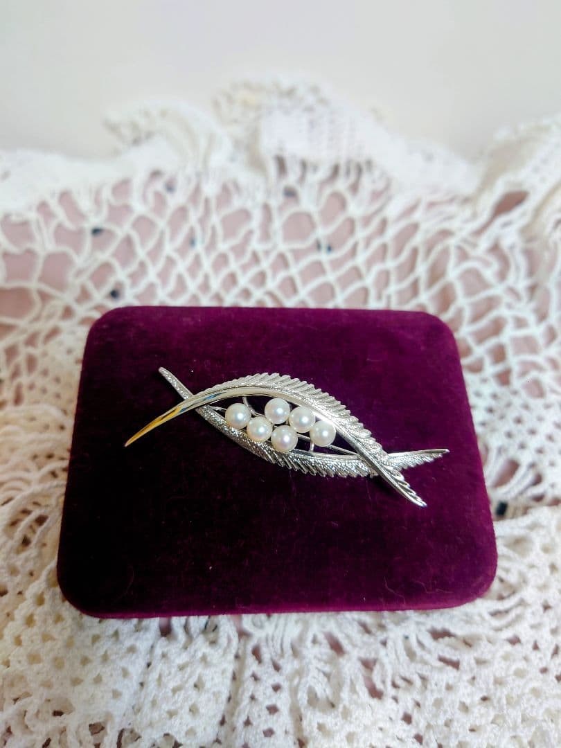 〈極美品〉MIKIMOTO シルバー希少ベビーパール あこや 真珠 ブローチ