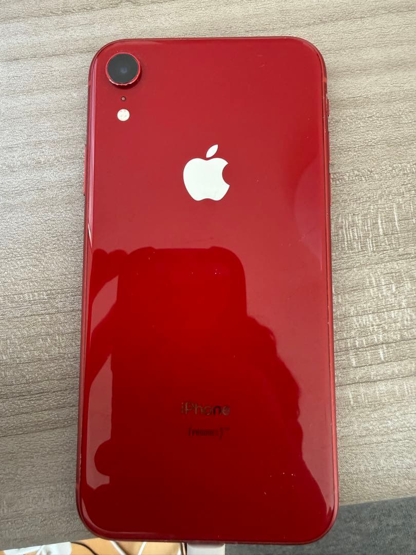 iPhone XRレッド 画面ひびあり