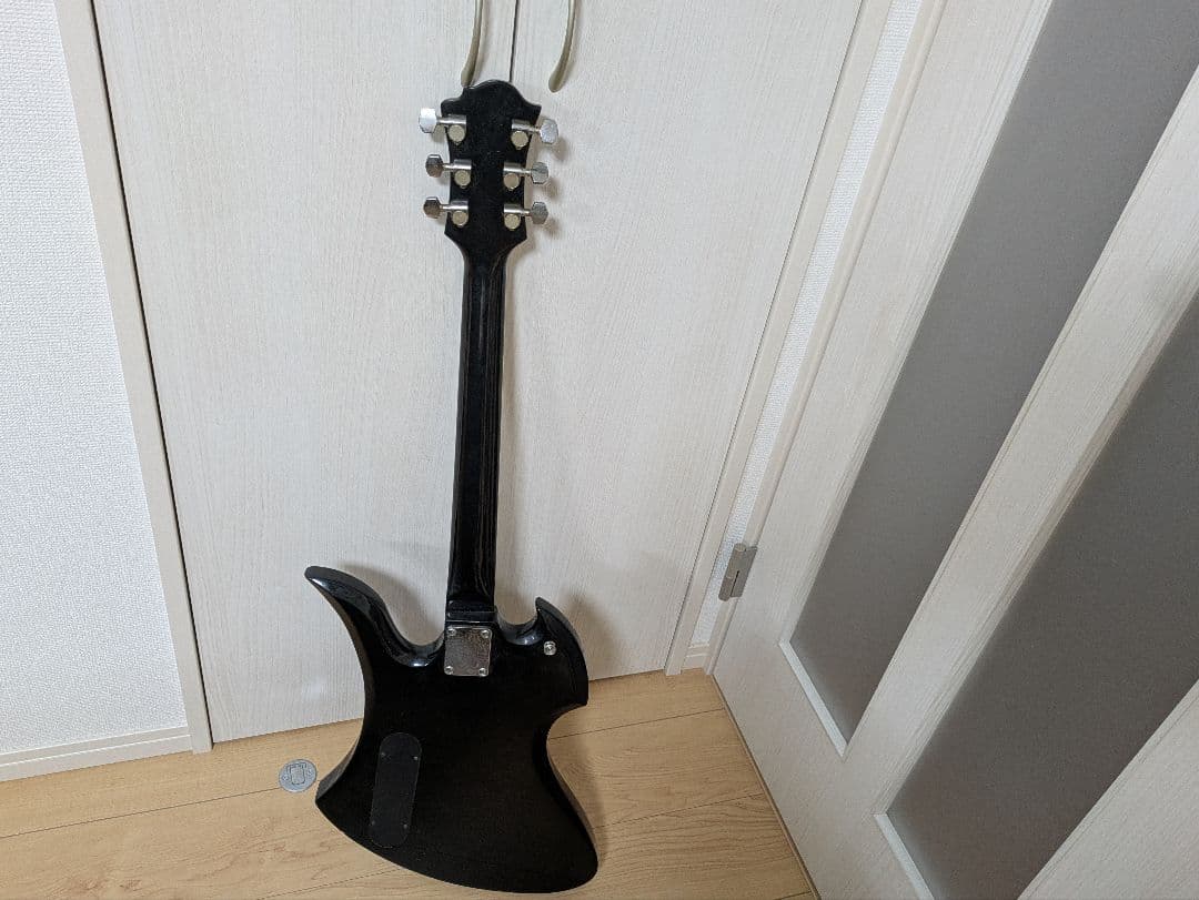 モッキンバード　黒　hide　ソフトケース付