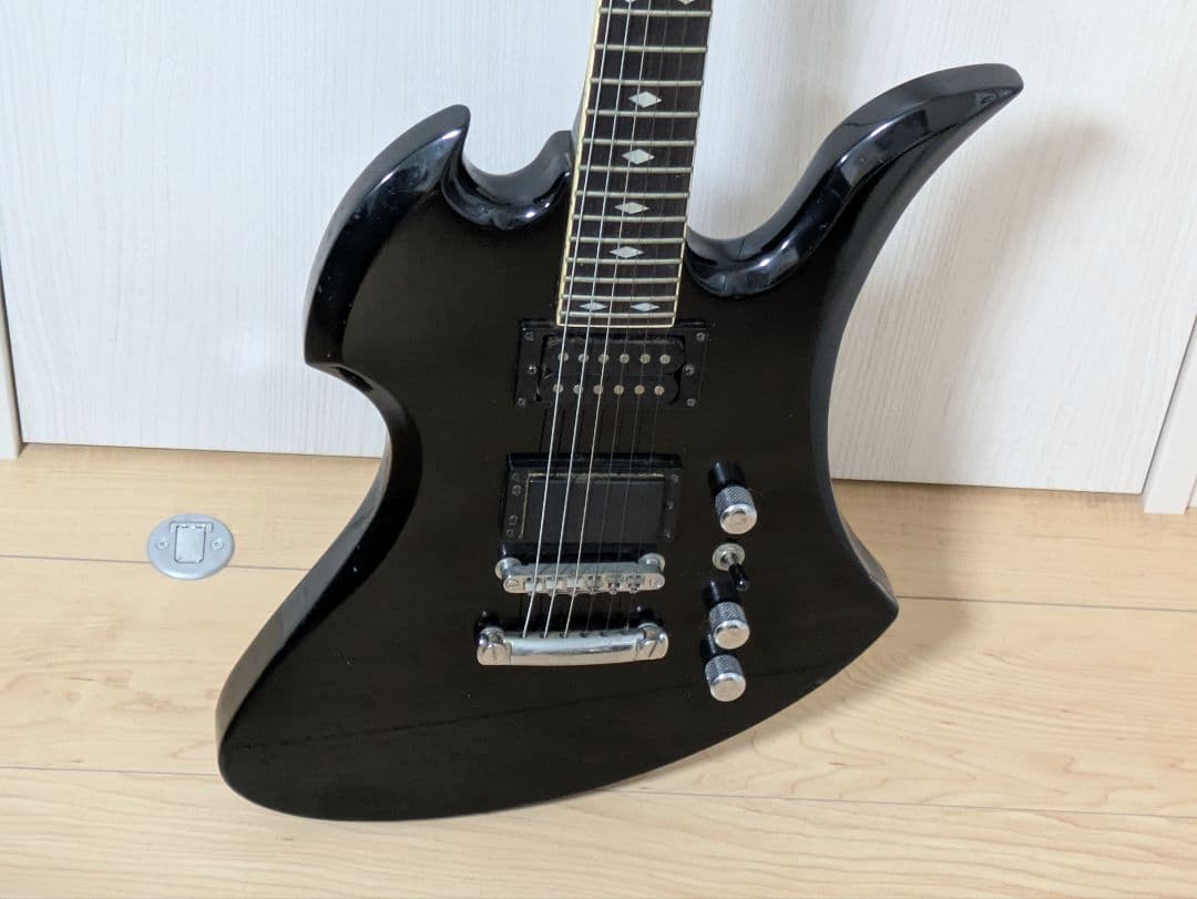 モッキンバード　黒　hide　ソフトケース付