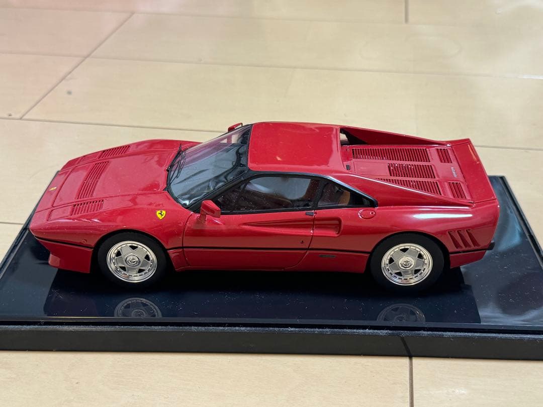 1/18 フェラーリ　288gto ルックスマート