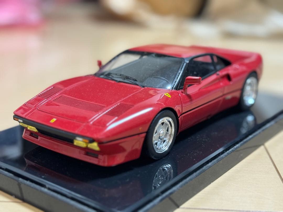 1/18 フェラーリ　288gto ルックスマート