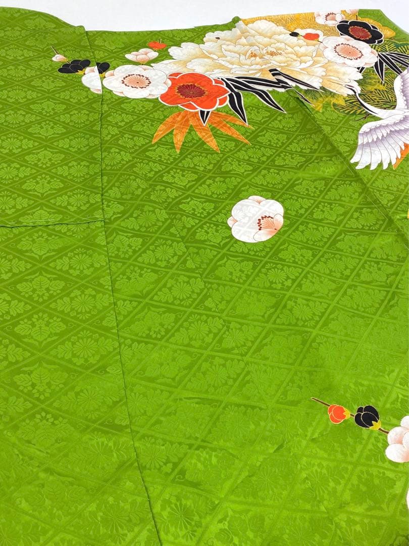 振袖 仮絵羽 刺繍 金彩 紋意匠 牡丹 大輪 正絹 未仕立て品 八掛付き