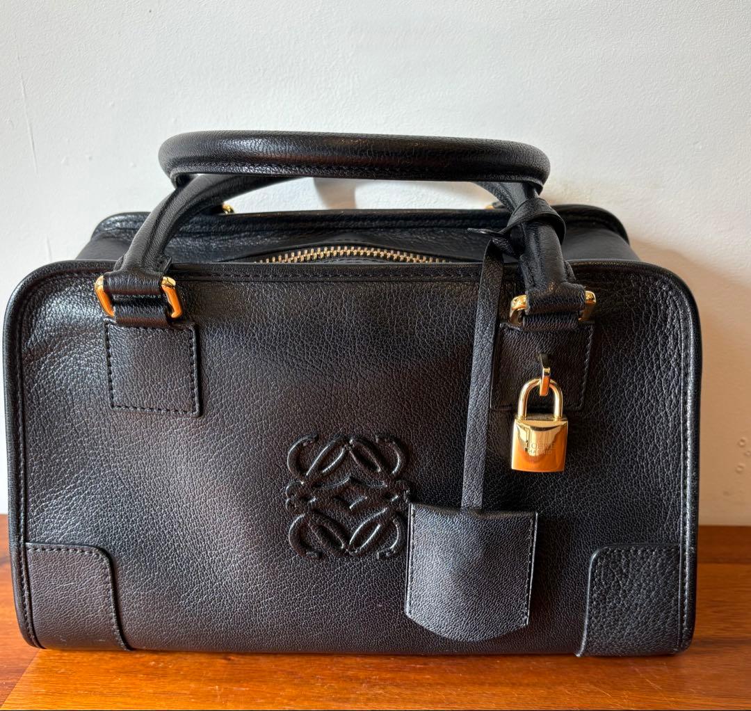 ロエベLOEWE アマソナ28