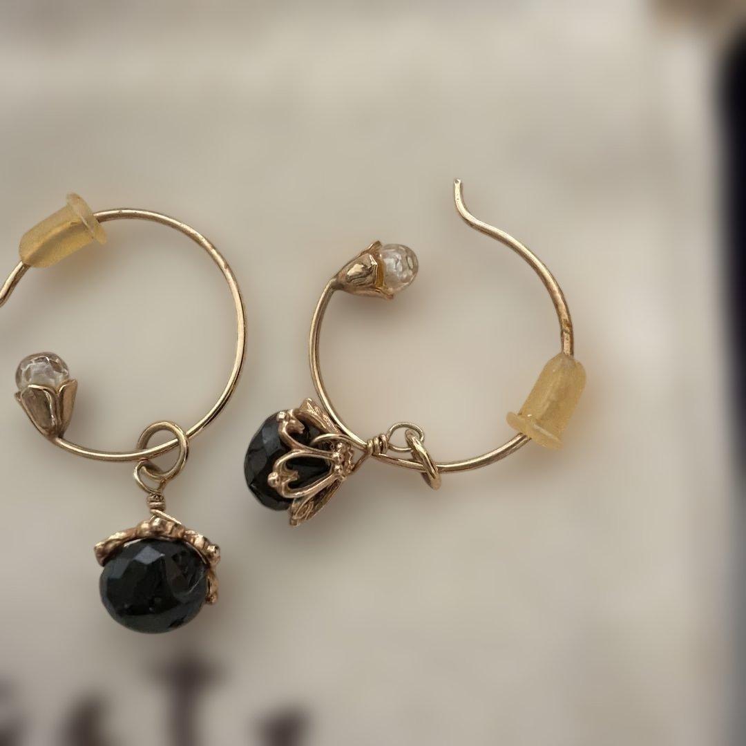 美品agete フープピアス ブラック付き