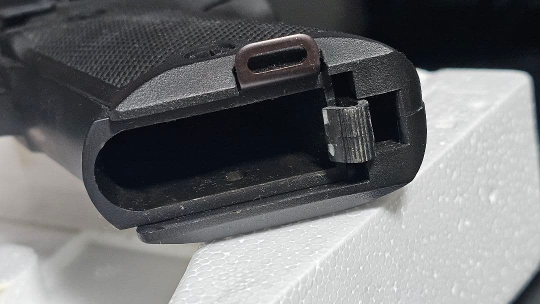 タナカワークス 9mm拳銃 SIG SAUER P220 自衛隊 ヘビーウェイト