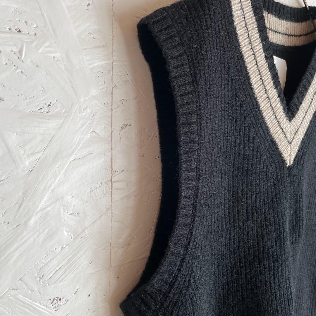 2024AW【MHL.】ウールニットVネックニットベスト　黒　L