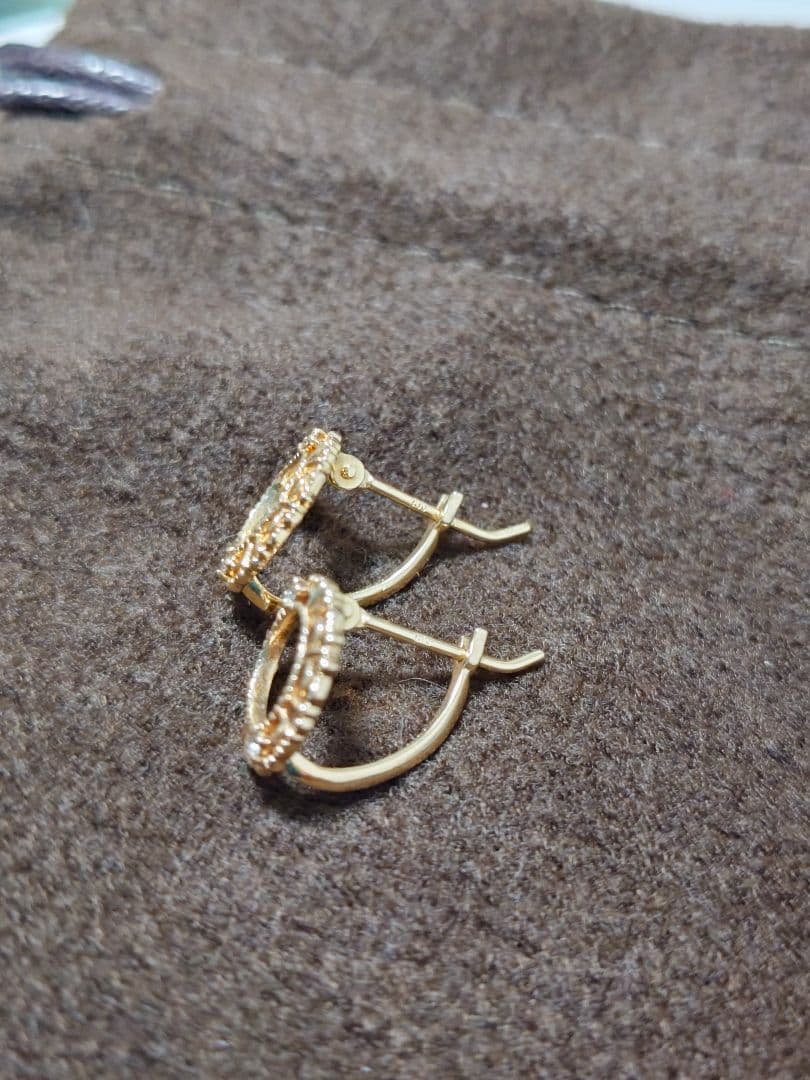 アガットagete　K10透かしフープピアス