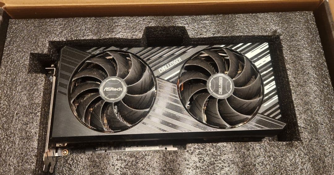 グラフィックボード・グラボ・ビデオカード ASRock Radeon RX 7800 XT OC Edition 16GB