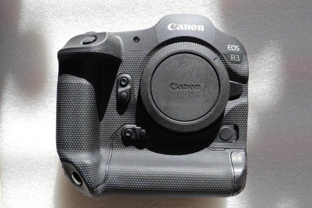 Canon EOS R3 ボディ（箱、他付属、美品）