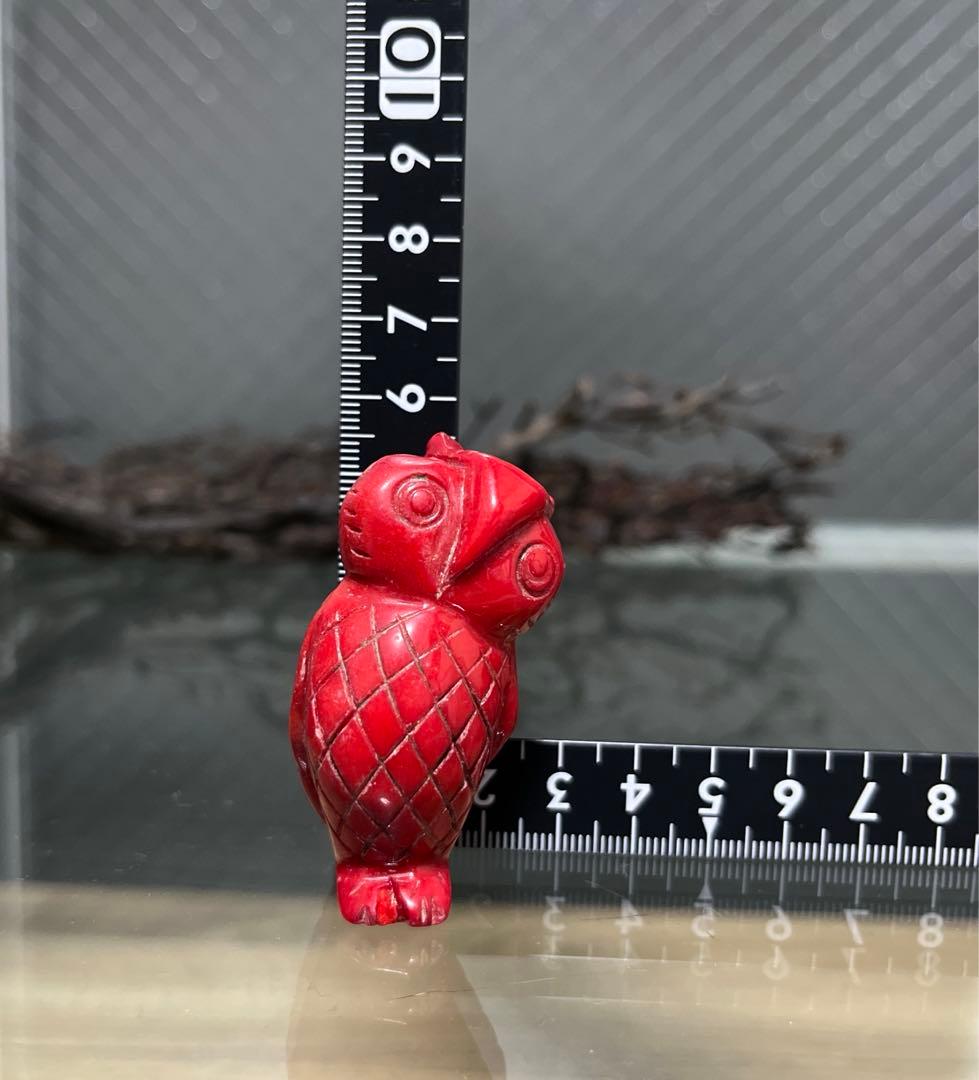 骨董　工芸細工　血赤珊瑚　山珊瑚　梟　フクロウ　モチーフ　根付　御守り
