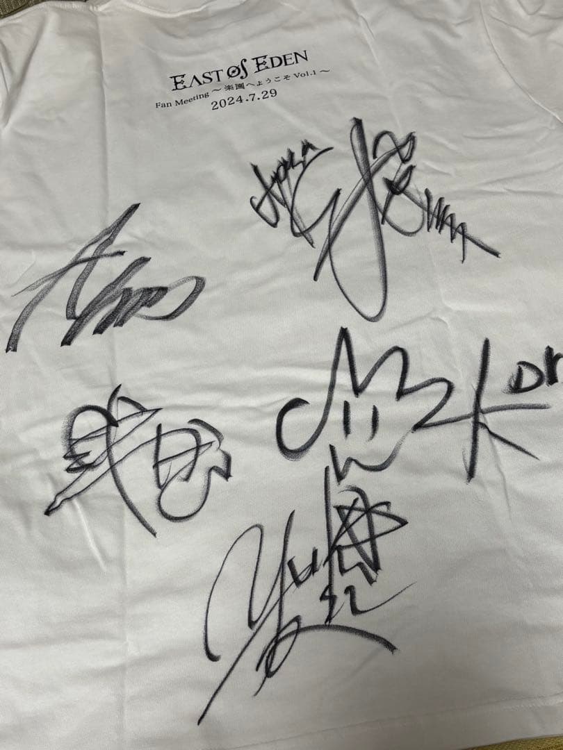 EAST OF EDEN サイン入りTシャツ L アクスタその他