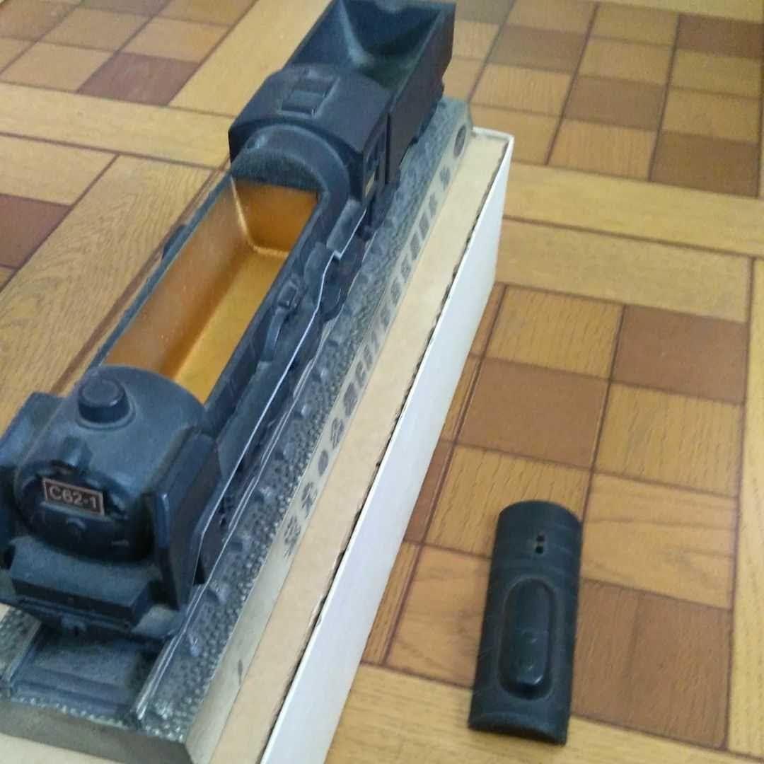 栄光の名機　C62形　蒸気機関車　置物　箱付き