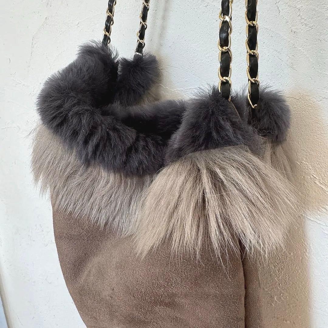 美品❗️羊革シープスキン　ボア　チェーンショルダーバッグ　リバーシブル可