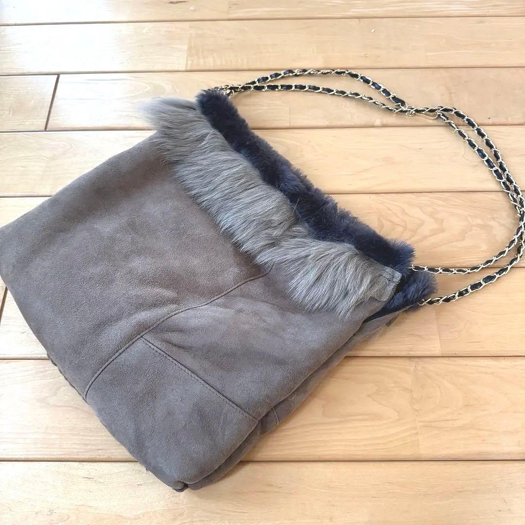 美品❗️羊革シープスキン　ボア　チェーンショルダーバッグ　リバーシブル可