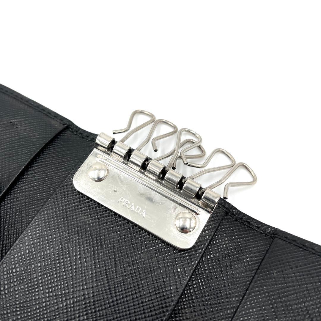 【美品】プラダ 6連 キーケース 三角ロゴ サフィアーノレザー ユニセックス 黒