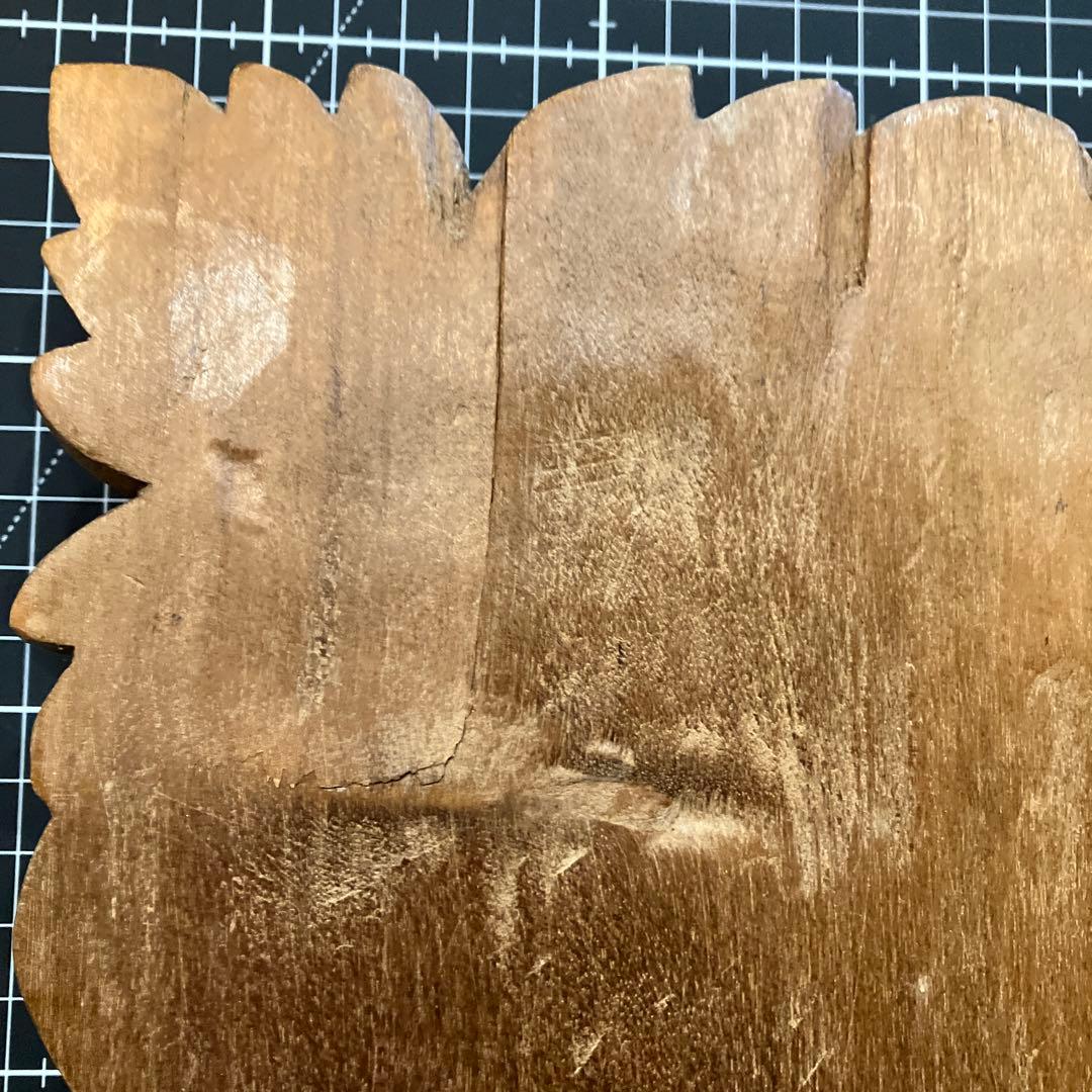 バリ風木製彫刻レリーフ　約横33cm x 縦34cm