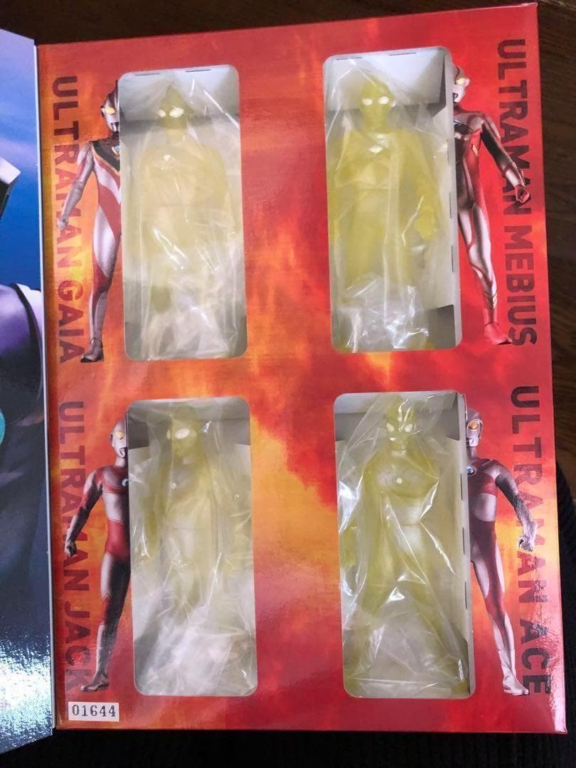 大決戦！超ウルトラ8兄弟　記念フィギュア