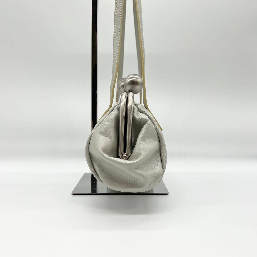 希少カラー✨kawa-kawa　ショルダーバッグ　がま口　レザー　ライトグレー